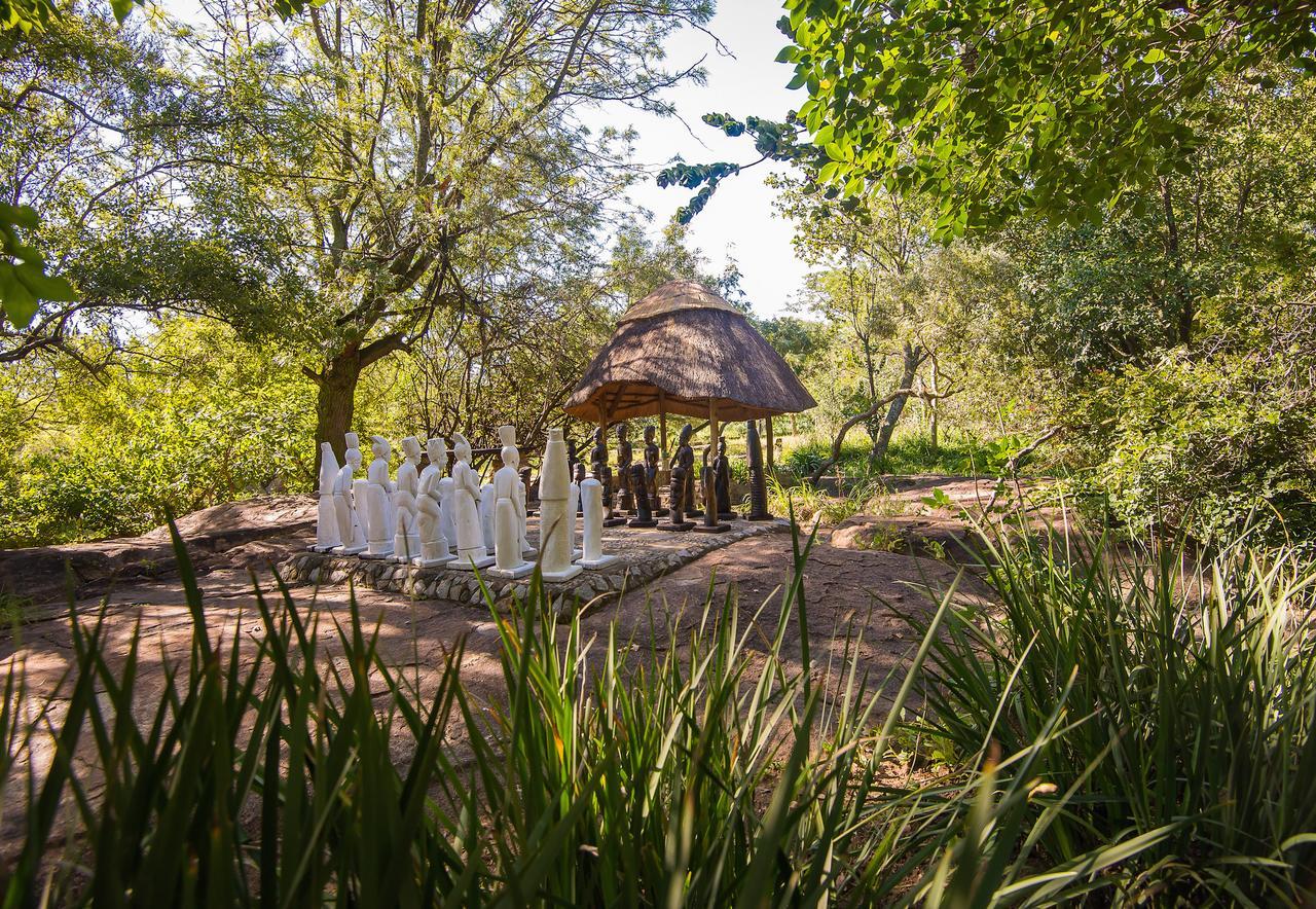 Amadwala Lodge Roodepoort Buitenkant foto