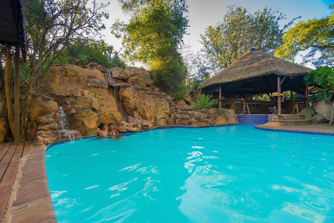 Amadwala Lodge Roodepoort Buitenkant foto