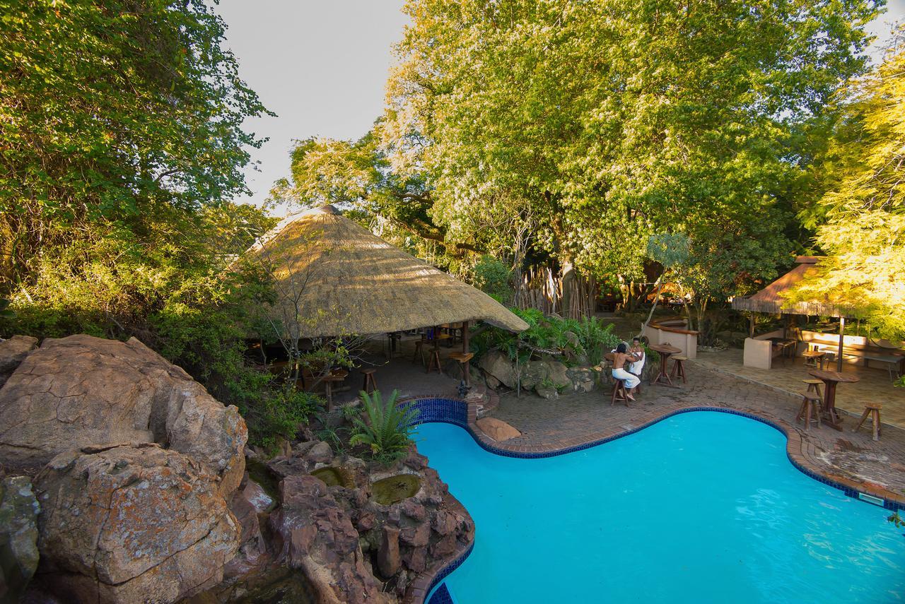 Amadwala Lodge Roodepoort Buitenkant foto