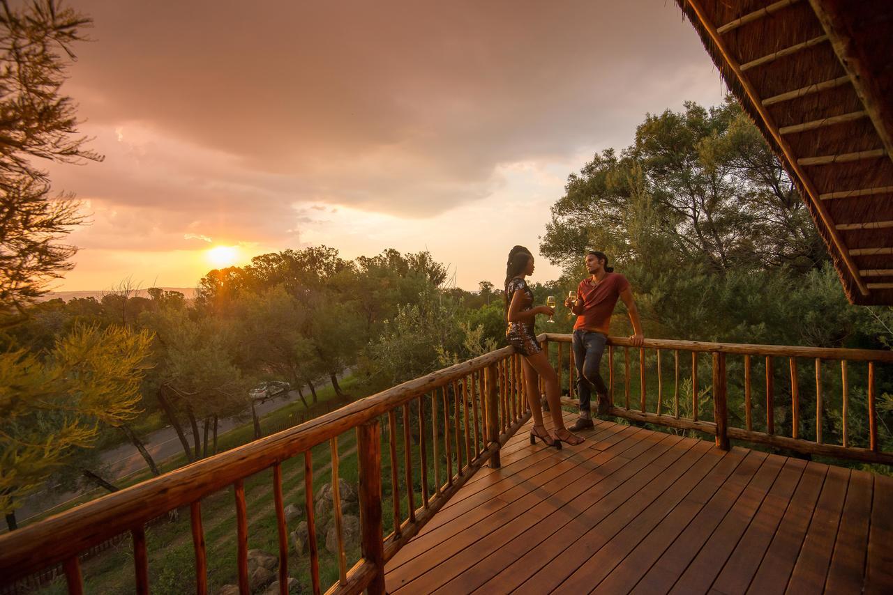 Amadwala Lodge Roodepoort Buitenkant foto