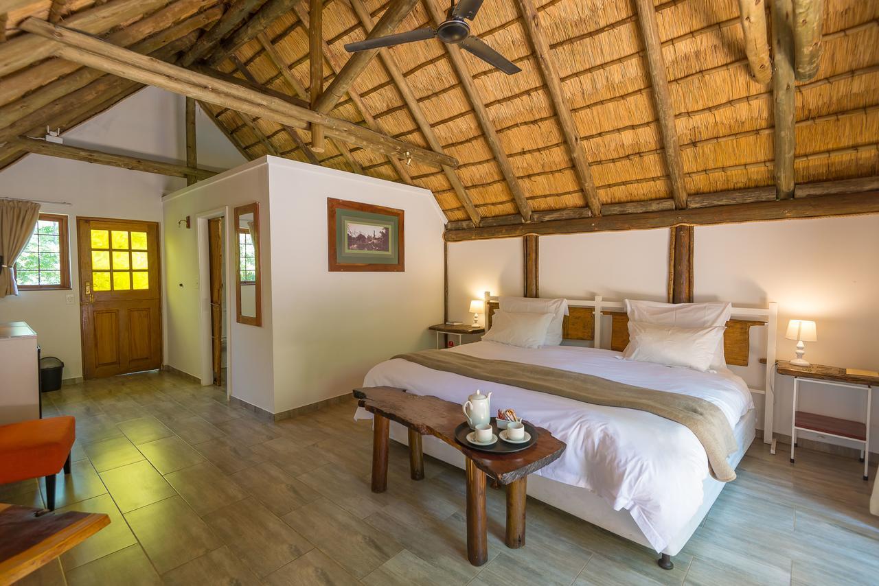 Amadwala Lodge Roodepoort Buitenkant foto